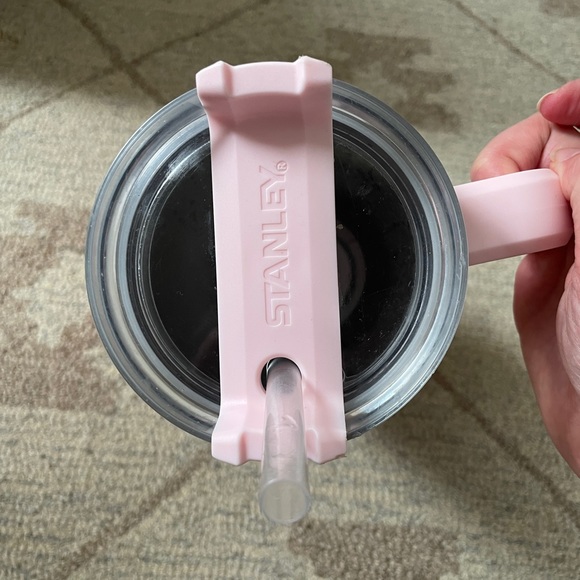 RARE: Stanley quencher 40oz petal ombre coral pink tumbler - Picture 6 of 6